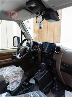 تويوتا لاند كروزر 70 بيك اب